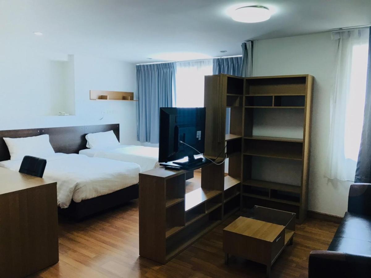 Winner Serviced Apartment Si Maha Phot Ngoại thất bức ảnh