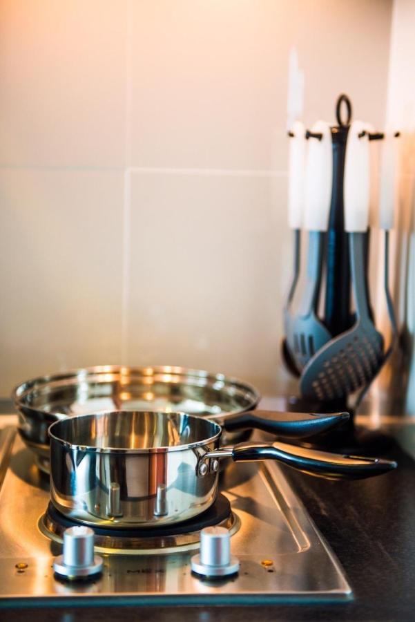 Winner Serviced Apartment Si Maha Phot Ngoại thất bức ảnh