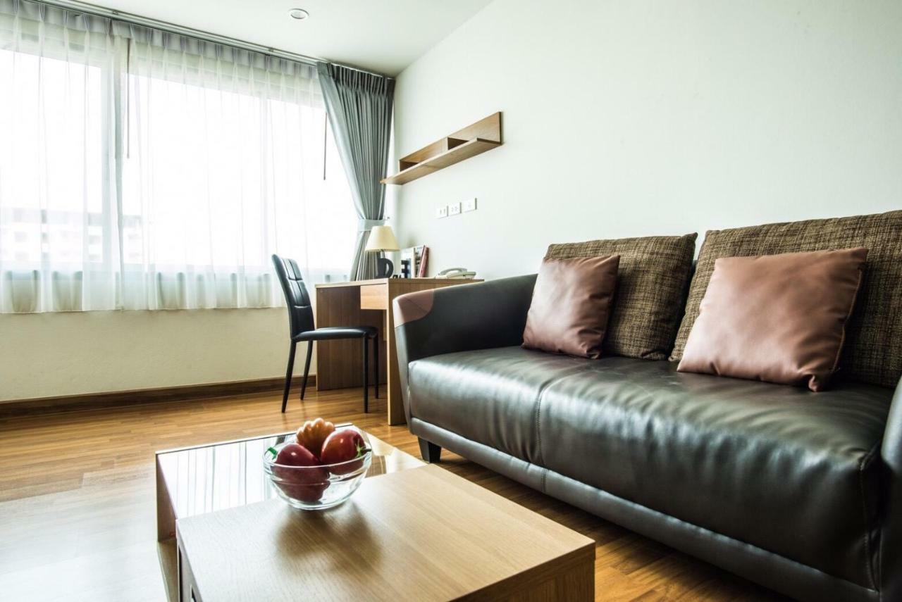 Winner Serviced Apartment Si Maha Phot Ngoại thất bức ảnh