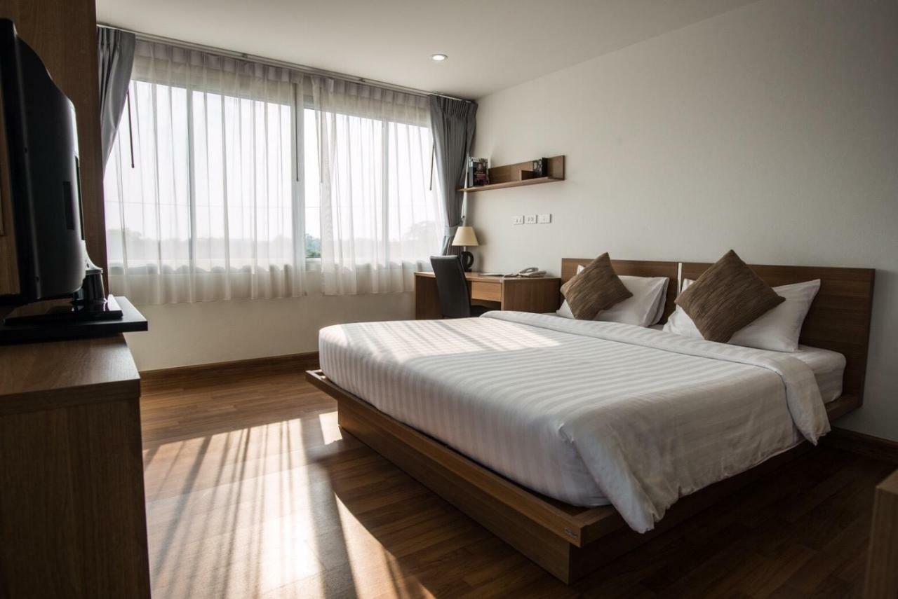 Winner Serviced Apartment Si Maha Phot Ngoại thất bức ảnh